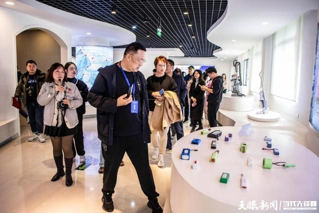 网络媒体湖南行之"市州和县域经济发展扫描"主题宣传活动采访团来到